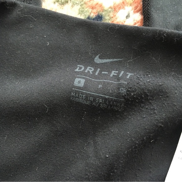 ❤️NIKE Yoga Luxe Infinalon Leggings Gold Stripe - Picture 4 of 5